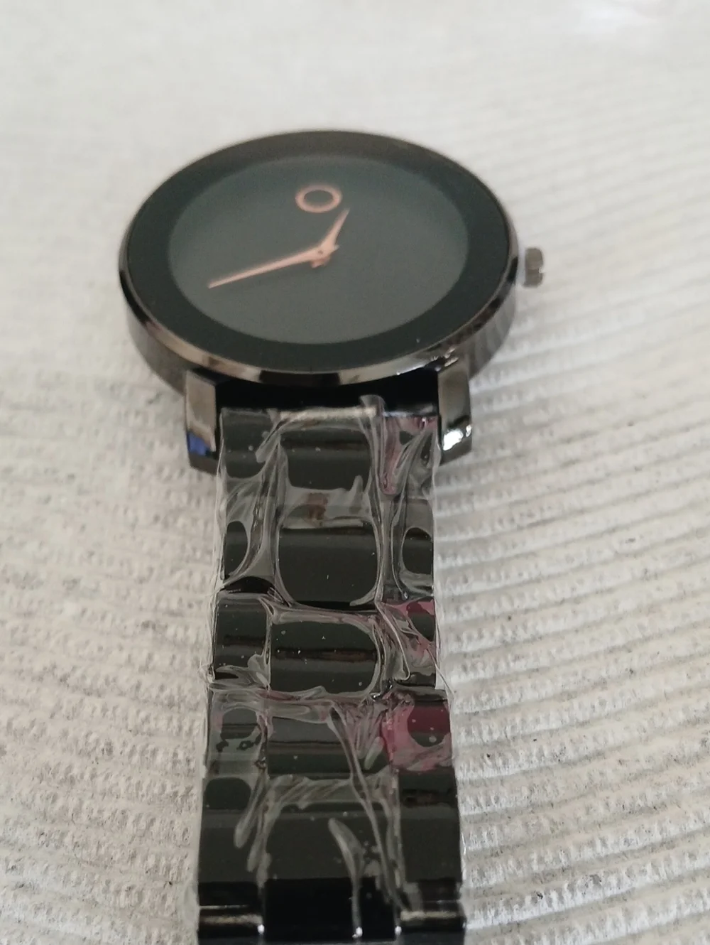 Black Stainless Steel Minimalist Watch with Rose Gold Hands